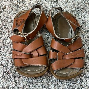 Salt Water Sandals Size 5